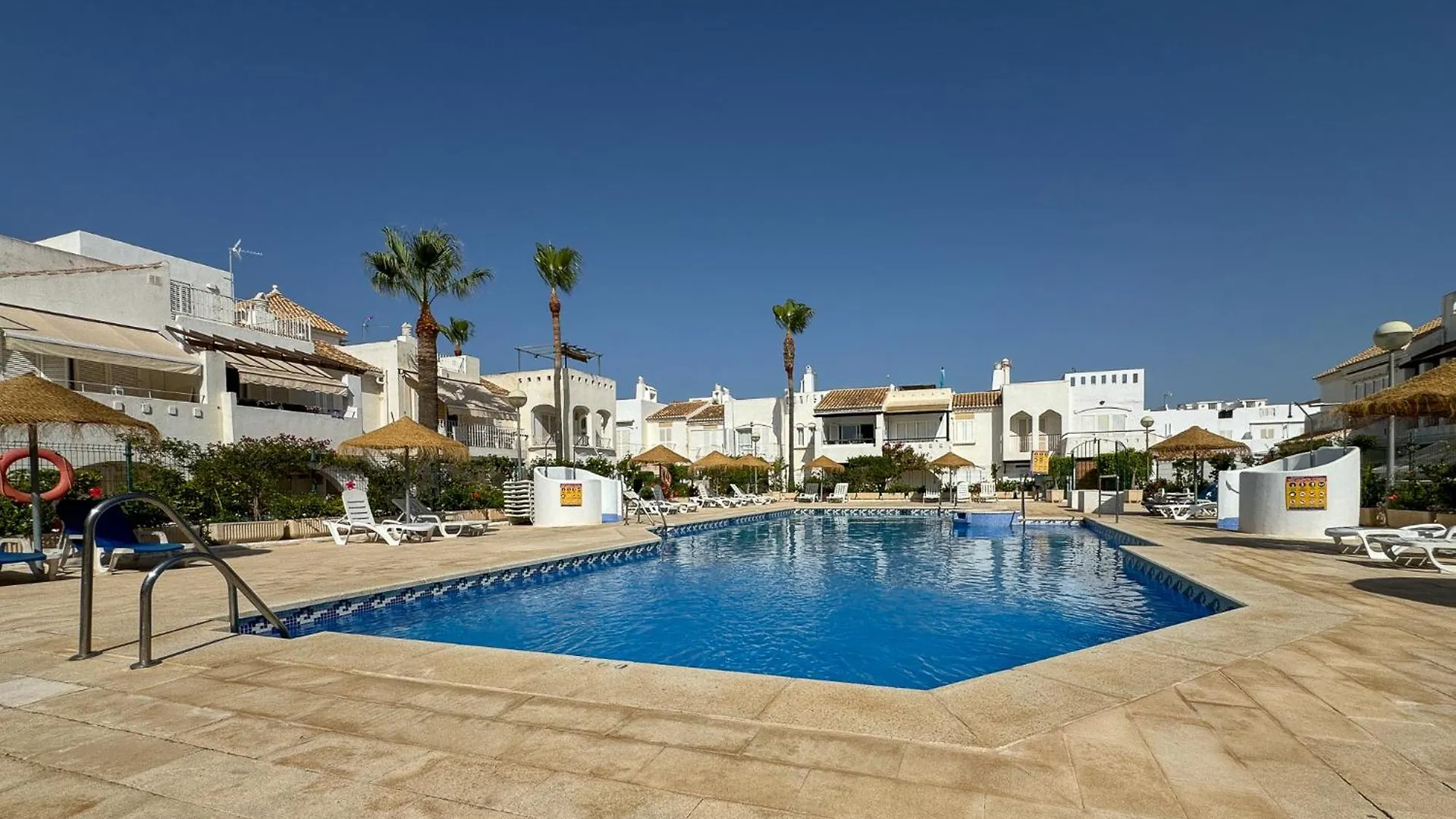 R2308 La Medina Vera Playa Almeria Los Amarguillos
